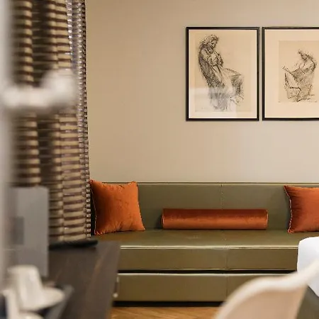 酒店 奥迪维姆酒店 4*