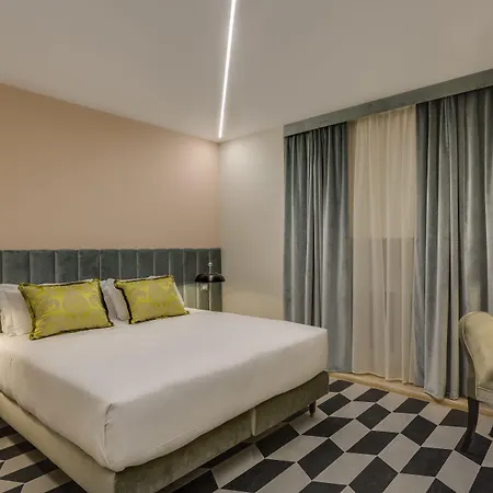 Otivm 4*