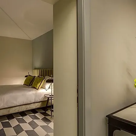 Otivm Hotel