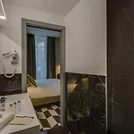 أوتيفم فندق 4*