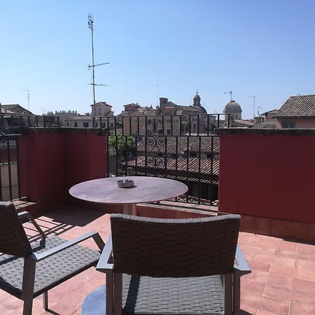 Otivm Hotel